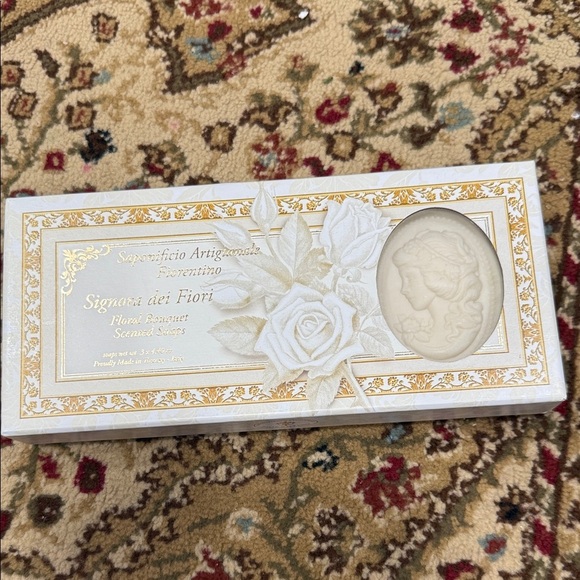 Signora dei Fiori Scented Soaps - Picture 5 of 5